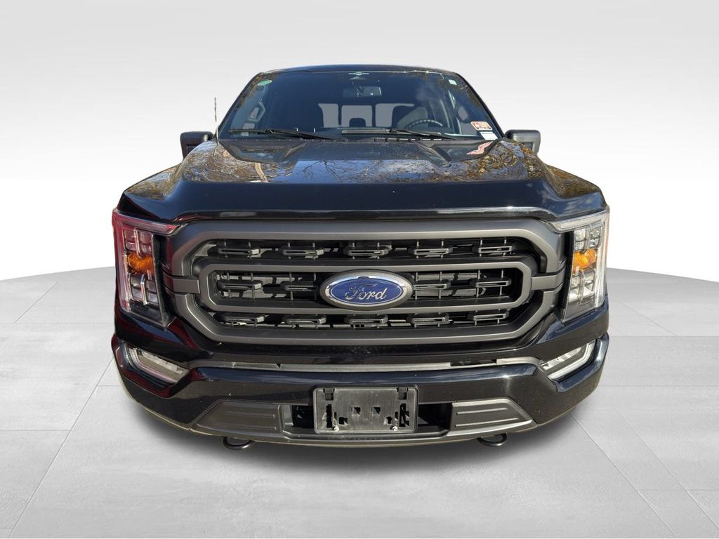 2023 Ford F-150 XLT photo 3