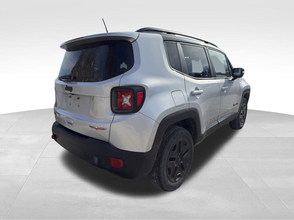 Used 2018 Jeep Renegade Trailhawk SUV