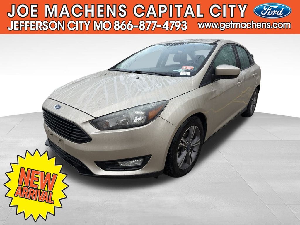 Used 2018 Ford Focus SE with VIN 1FADP3FE3JL230168 for sale in Columbia, MO