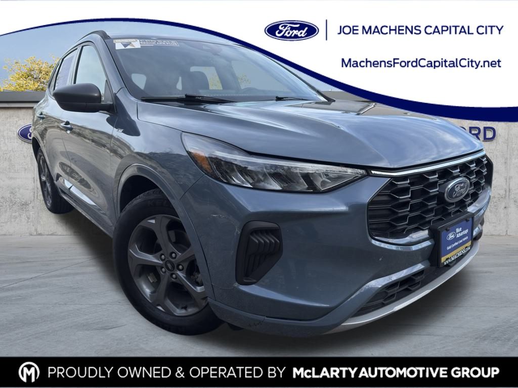 2023 Ford Escape ST-Line's photo