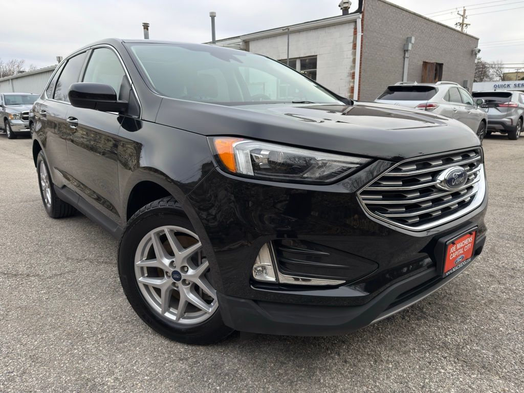 2022 Ford Edge SEL's photo