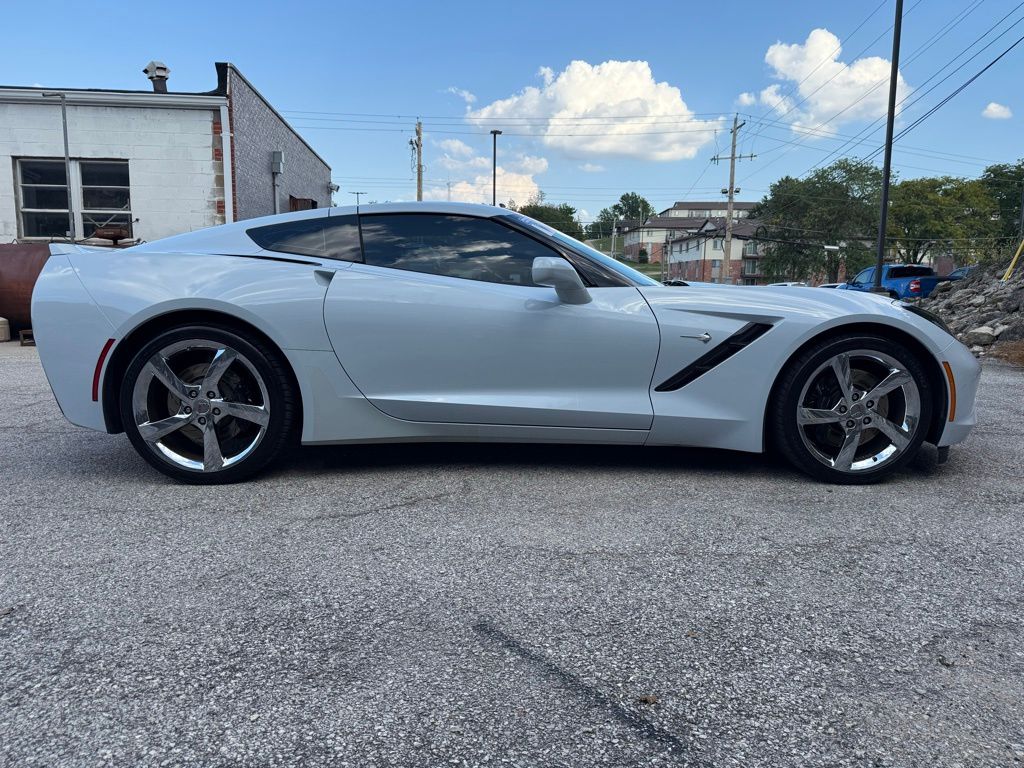 2018 Chevrolet Corvette Stingray Z51 2LT photo 4