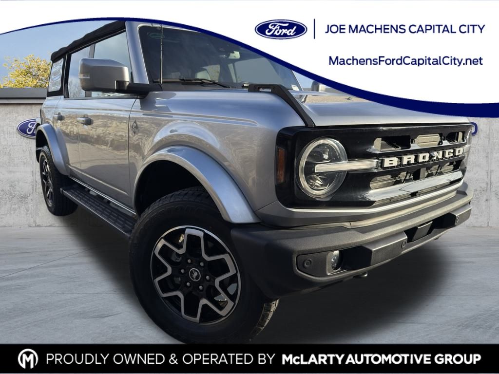 2021 Ford Bronco Outer Banks's photo