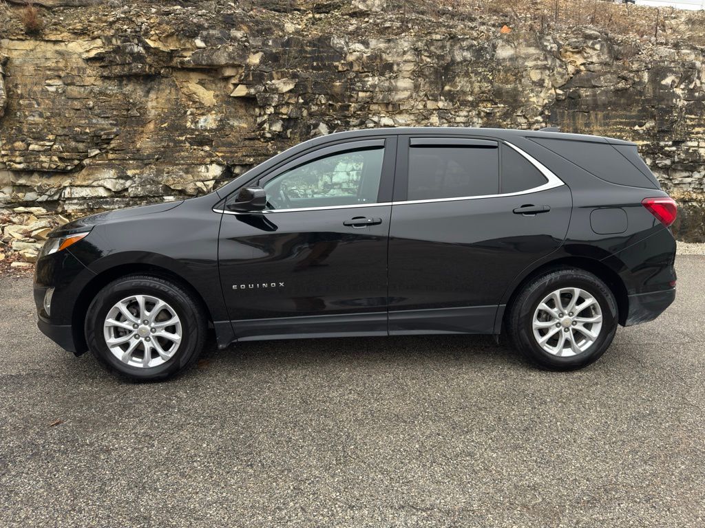 2020 Chevrolet Equinox LT photo 3