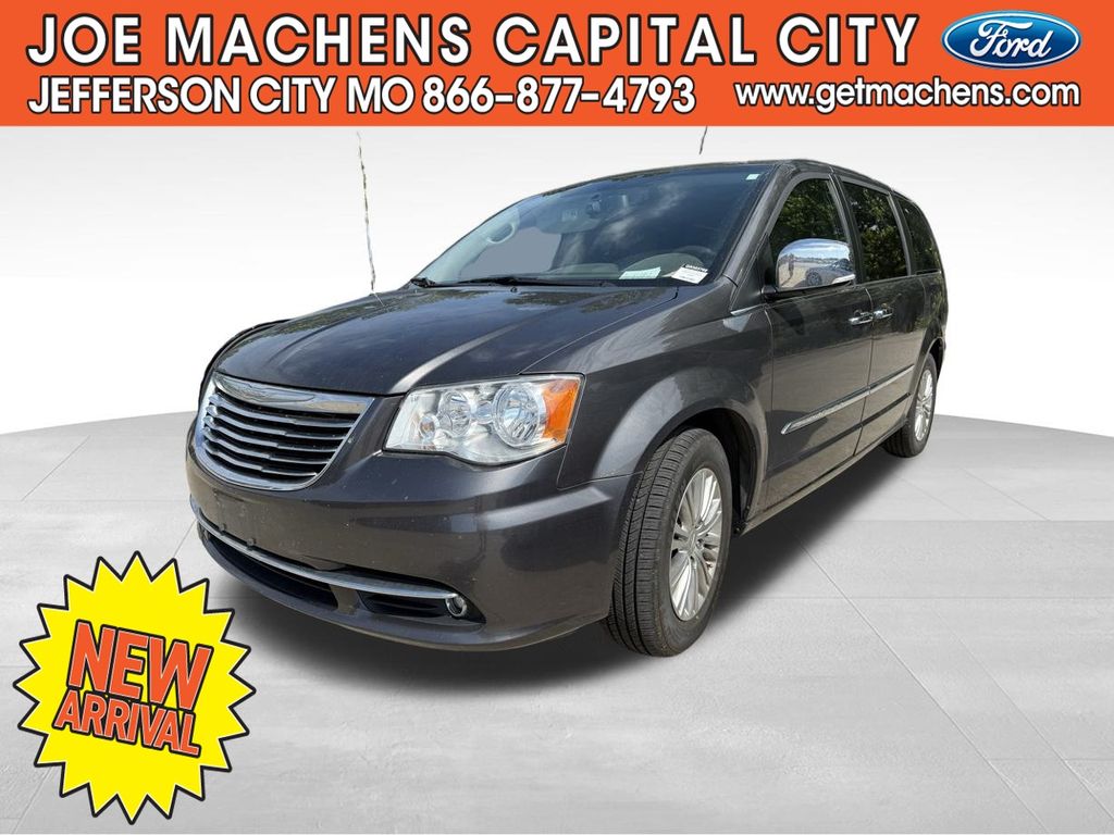 Used 2016 Chrysler Town & Country Touring-L with VIN 2C4RC1CG3GR303769 for sale in Columbia, MO