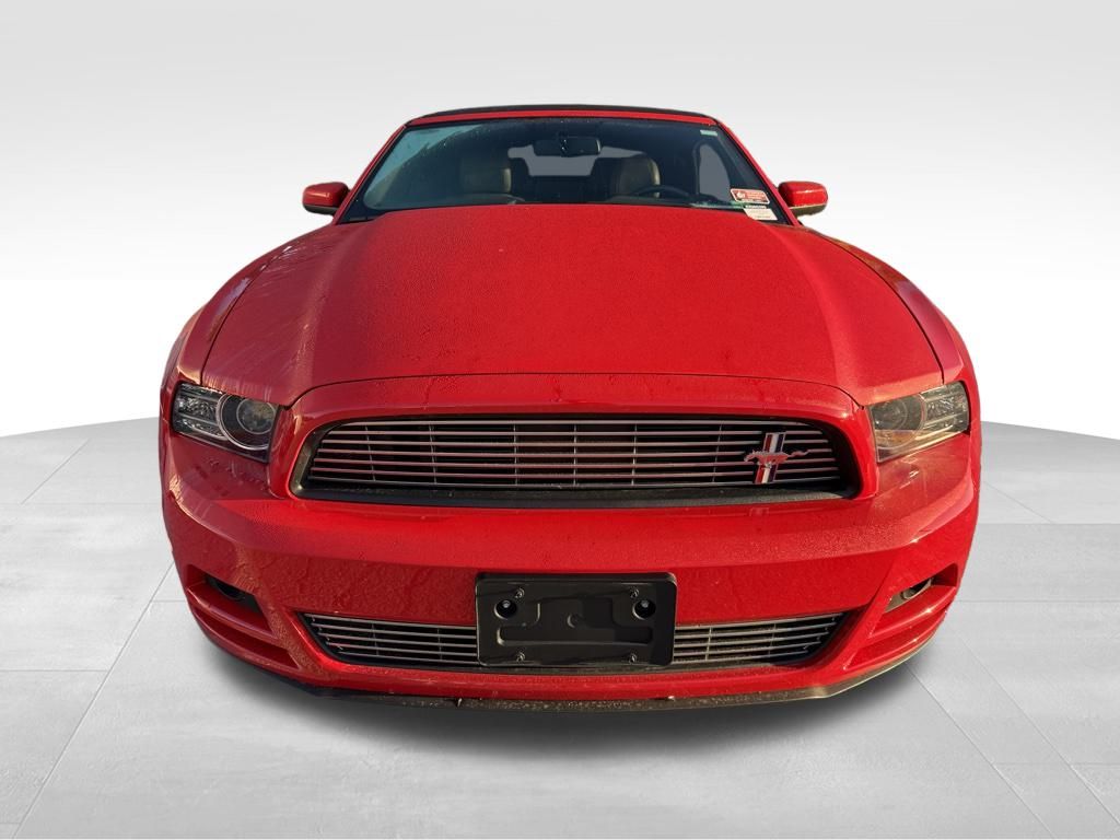 2014 Ford Mustang V6 Premium Convertible photo 3