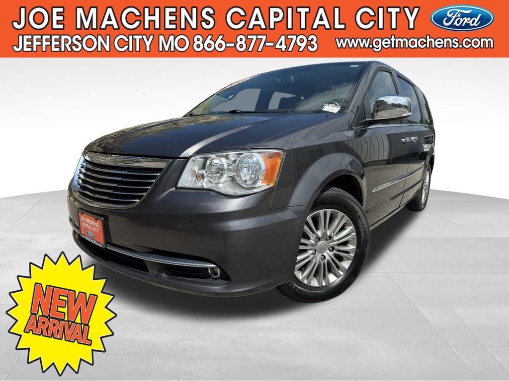 Used 2016 Chrysler Town & Country Touring-L with VIN 2C4RC1CG3GR303769 for sale in Columbia, MO