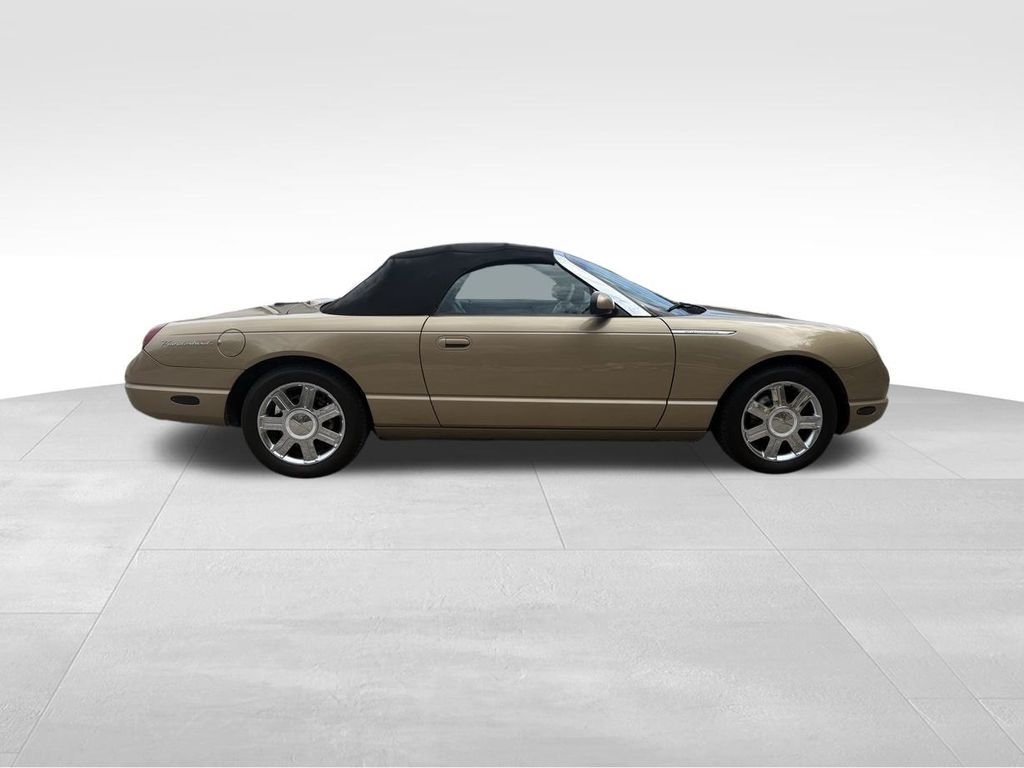 2005 Ford Thunderbird Base photo 4