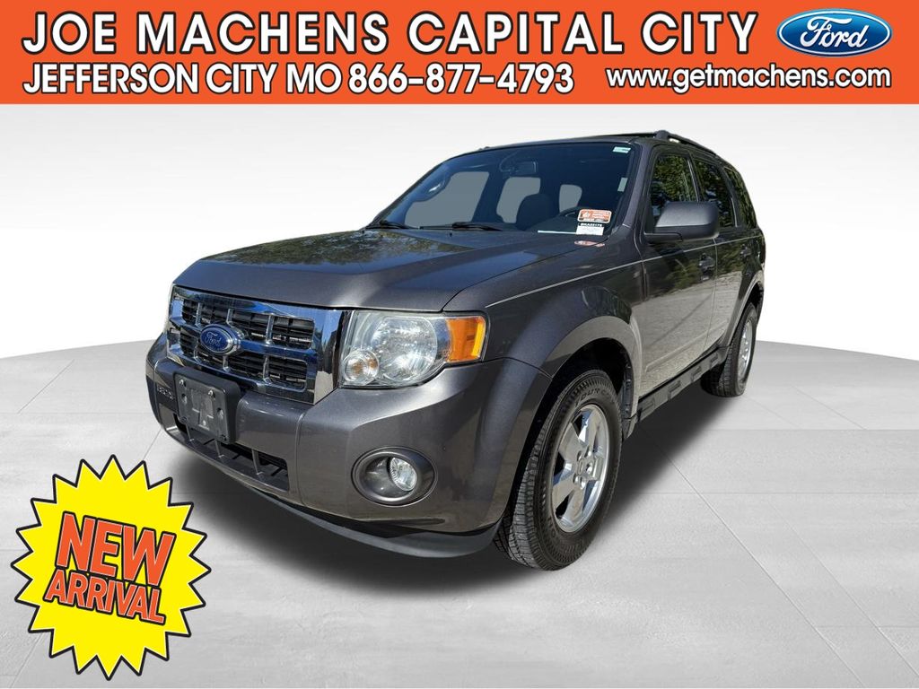 Used 2011 Ford Escape XLT with VIN 1FMCU0DG6BKA33175 for sale in Columbia, MO