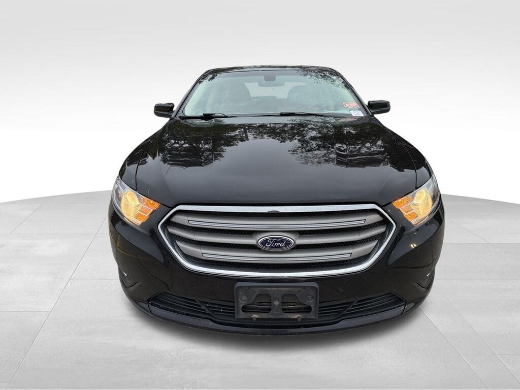 Used 2019 Ford Taurus SEL Sedan