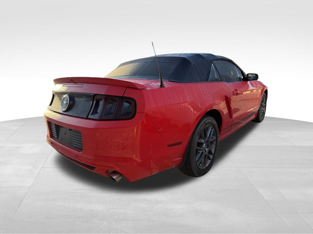 2014 Ford Mustang V6 Premium Convertible photo 4