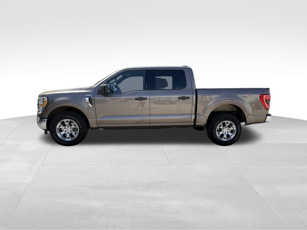 2022 Ford F-150 XLT photo 2
