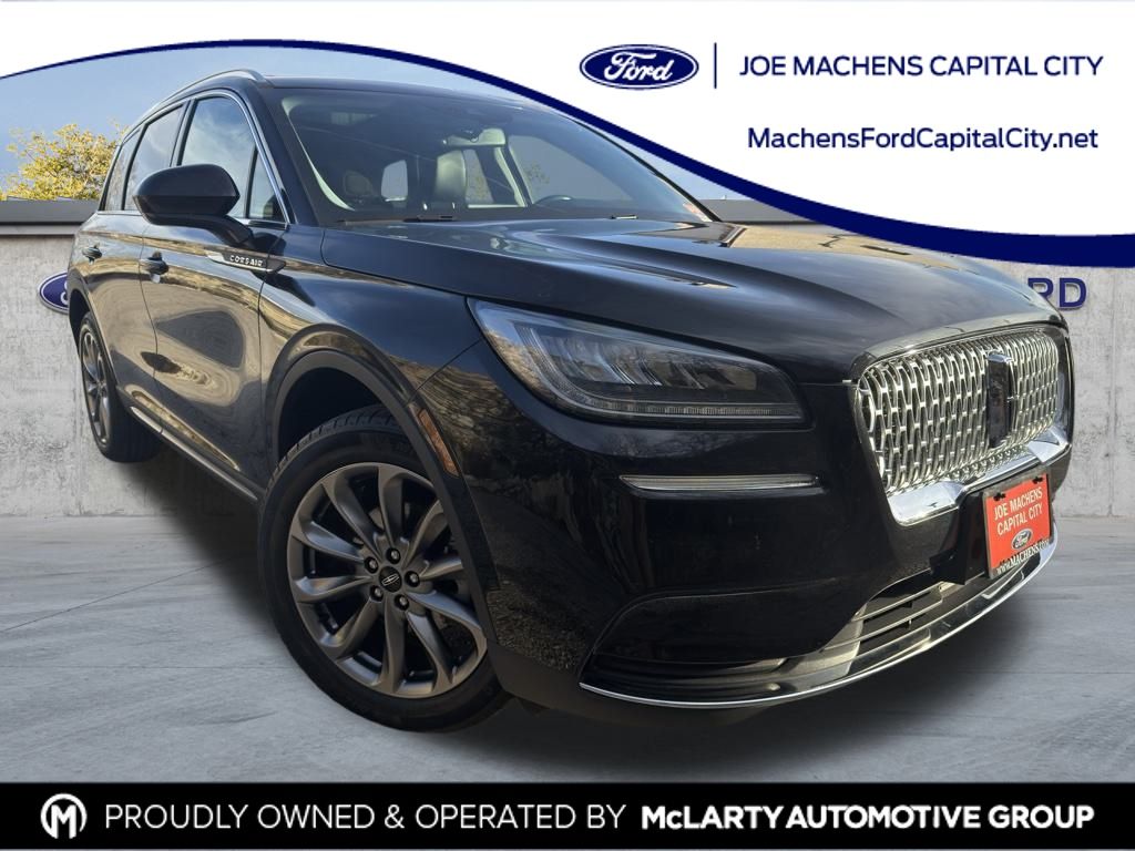 2022 Lincoln Corsair Base's photo