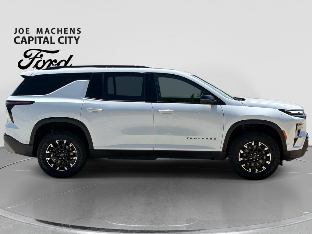 Used 2025 Chevrolet Traverse Z71 SUV