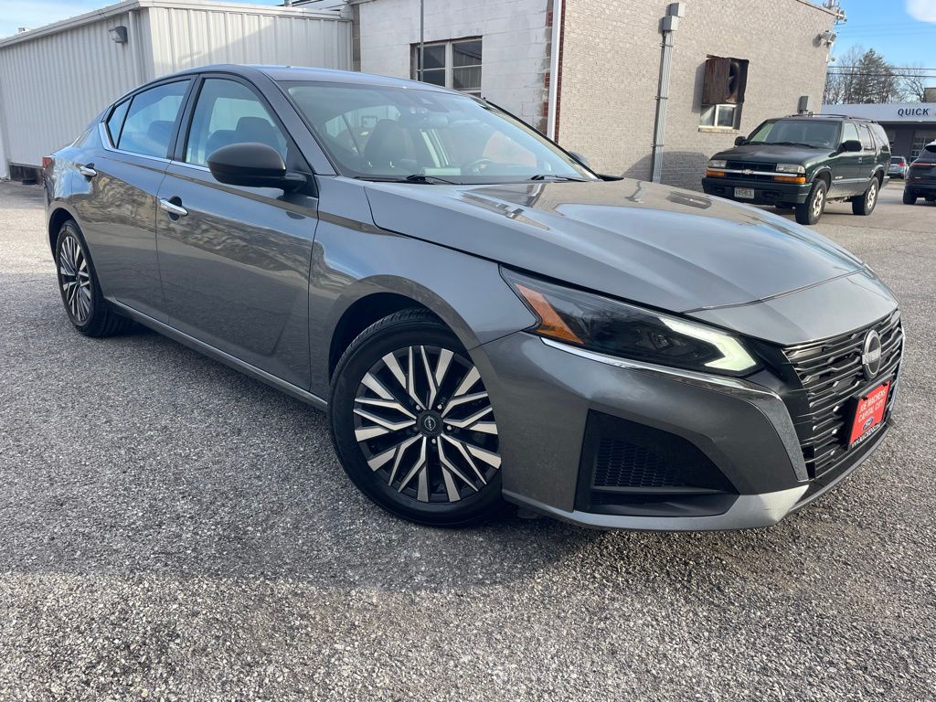 2024 Nissan Altima SV