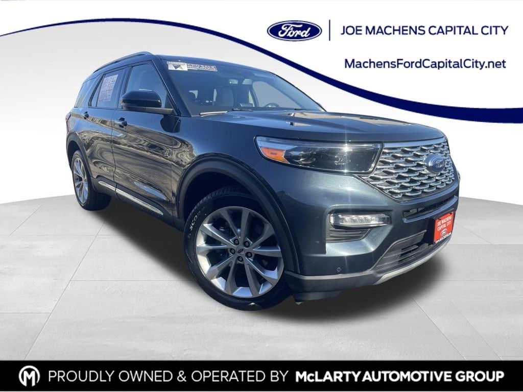 2022 Ford Explorer Platinum's photo