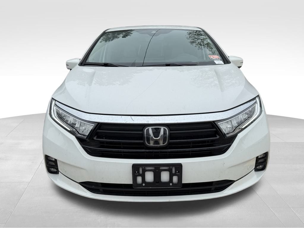 2023 Honda Odyssey Touring photo 3