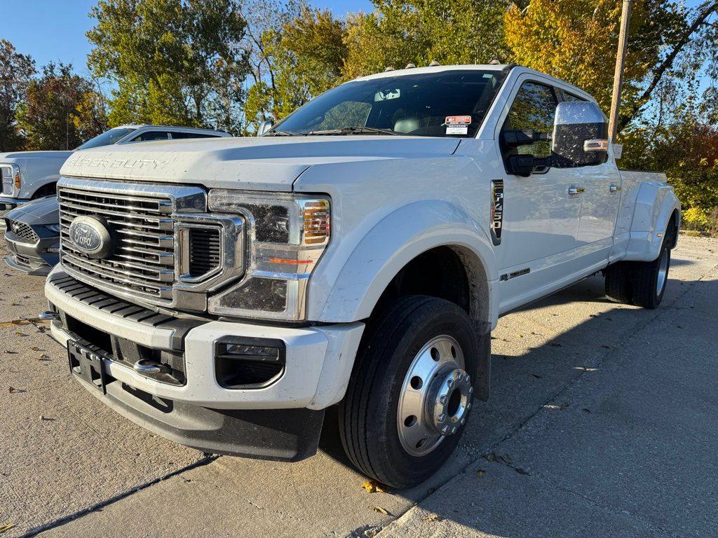 2021 Ford F-450 Platinum photo 2