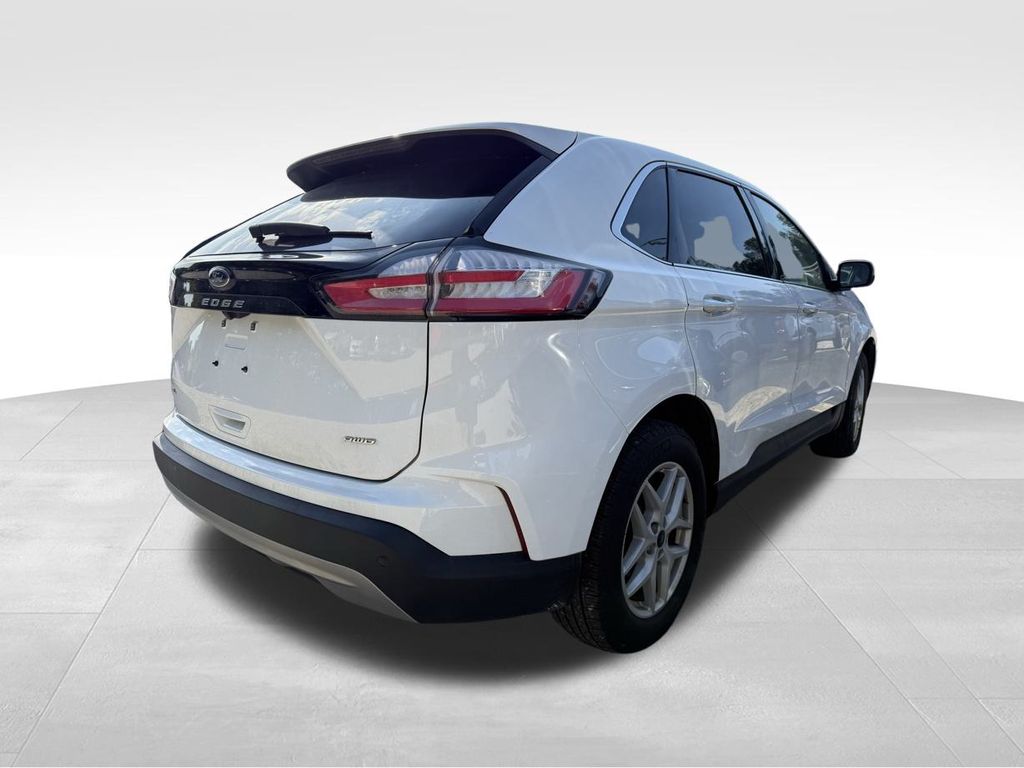 2023 Ford Edge SEL photo 4