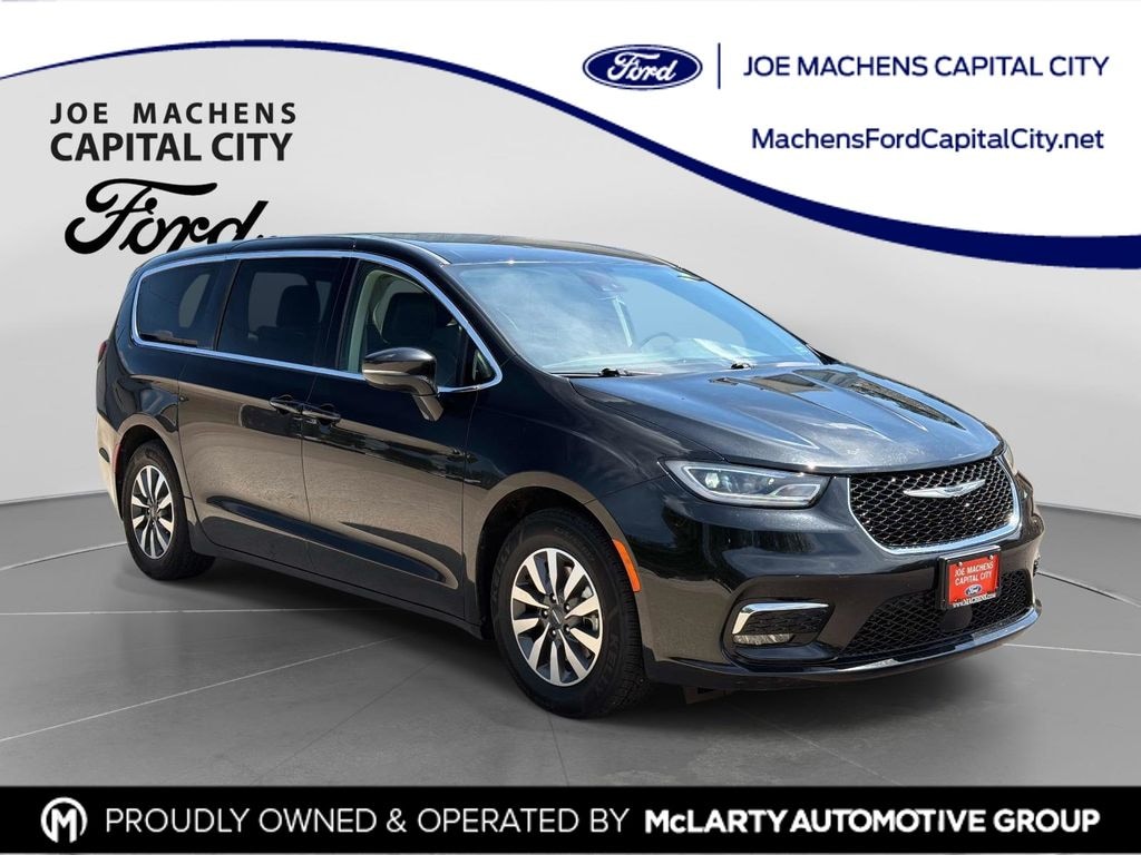 Used 2022 Chrysler Pacifica Hybrid Touring L Minivan/Van