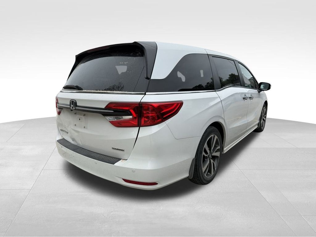 2023 Honda Odyssey Touring photo 4