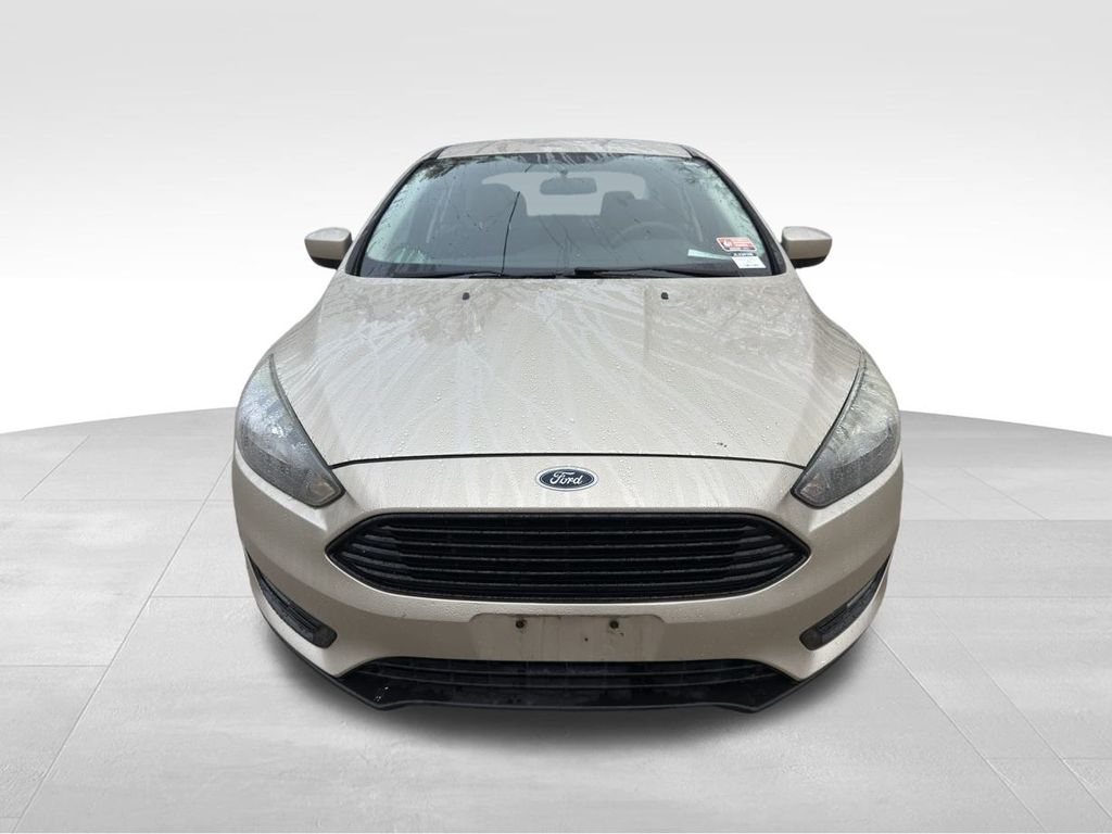 2018 Ford Focus SE photo 3