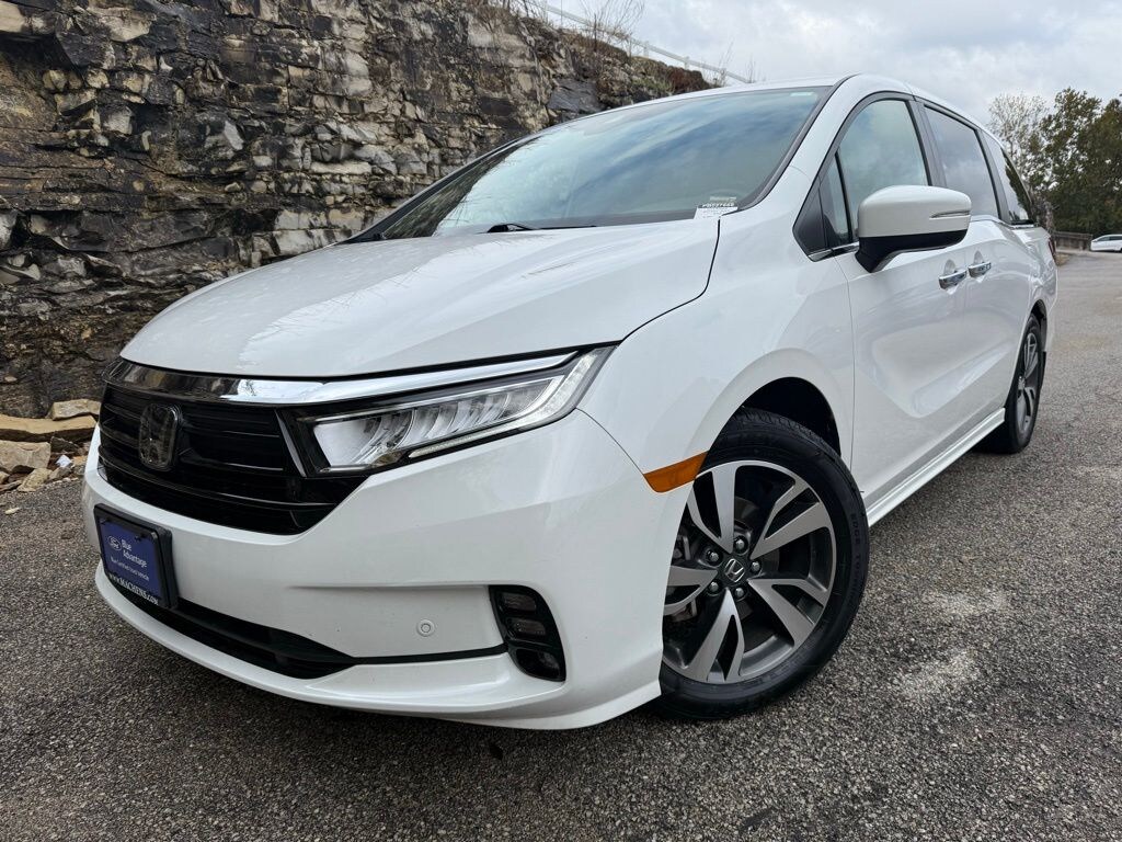 Certified 2023 Honda Odyssey Touring Minivan/Van