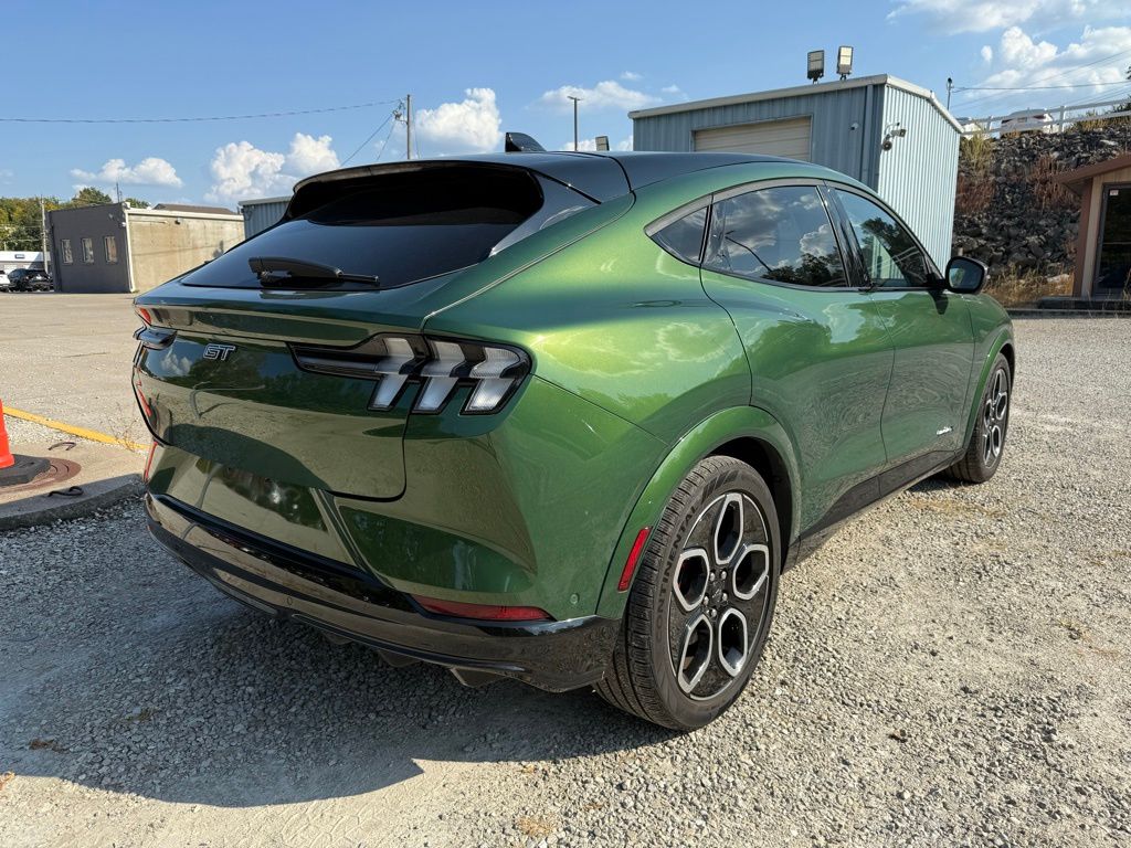 2024 Ford Mustang Mach-E GT photo 4