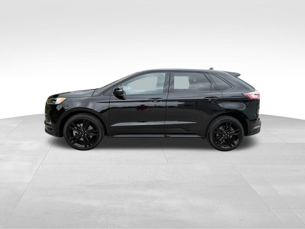2024 Ford Edge ST photo 3