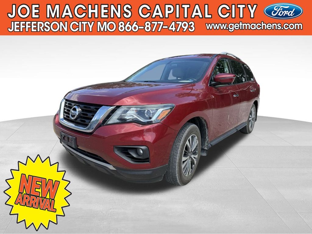 Used 2017 Nissan Pathfinder SL with VIN 5N1DR2MM0HC608980 for sale in Columbia, MO