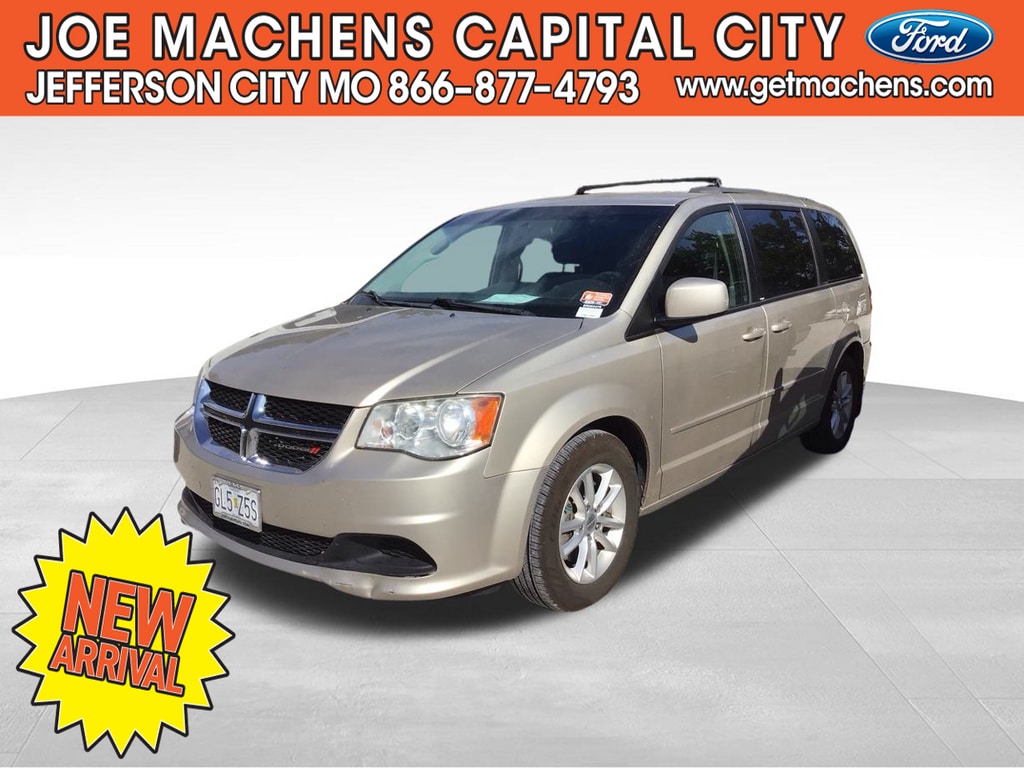 Used 2014 Dodge Grand Caravan SXT with VIN 2C4RDGCG9ER263470 for sale in Columbia, MO