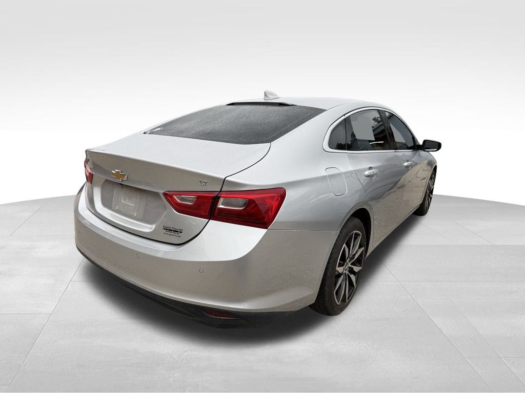 2018 Chevrolet Malibu 1LT photo 4