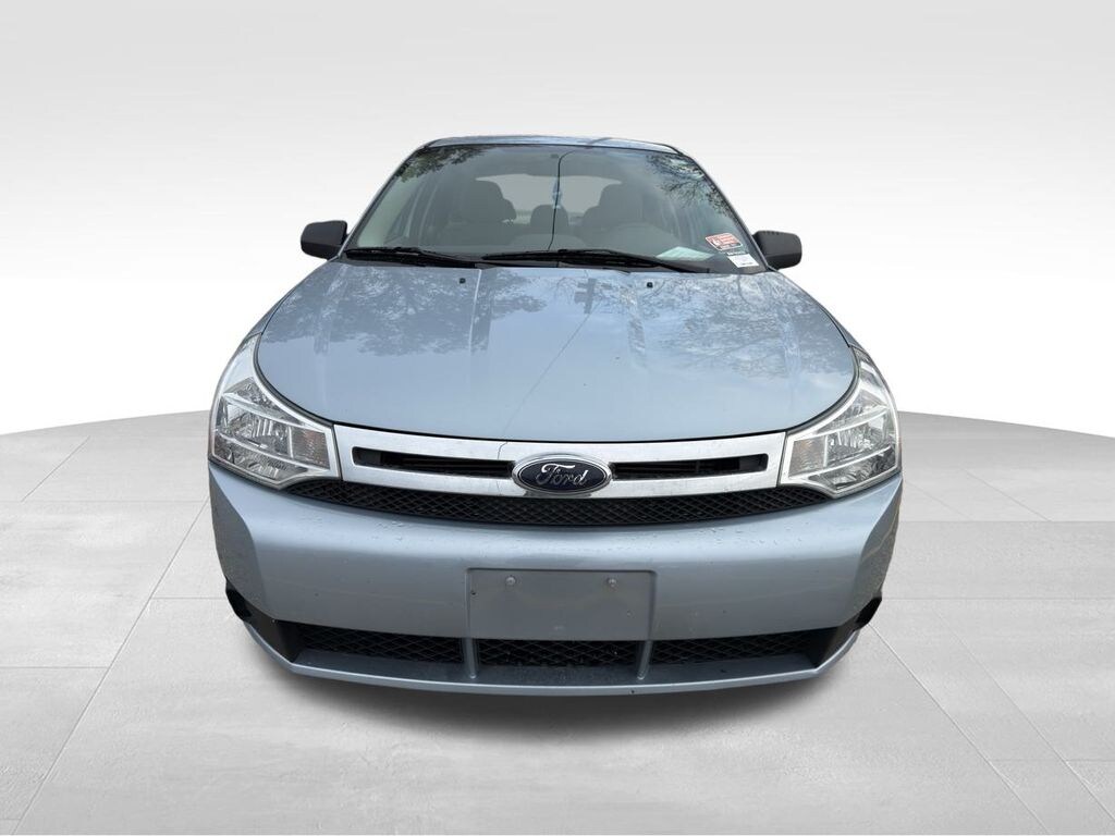 Used 2009 Ford Focus SE Sedan