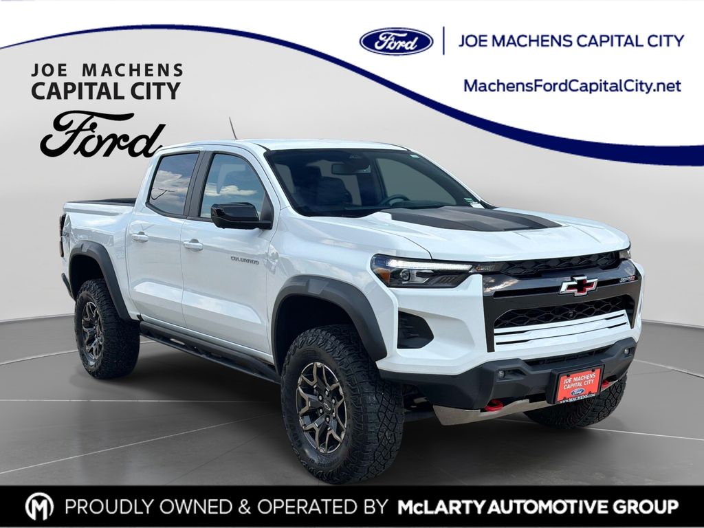 2024 Chevrolet Colorado 4WD ZR2 Crew Cab Short Box's photo