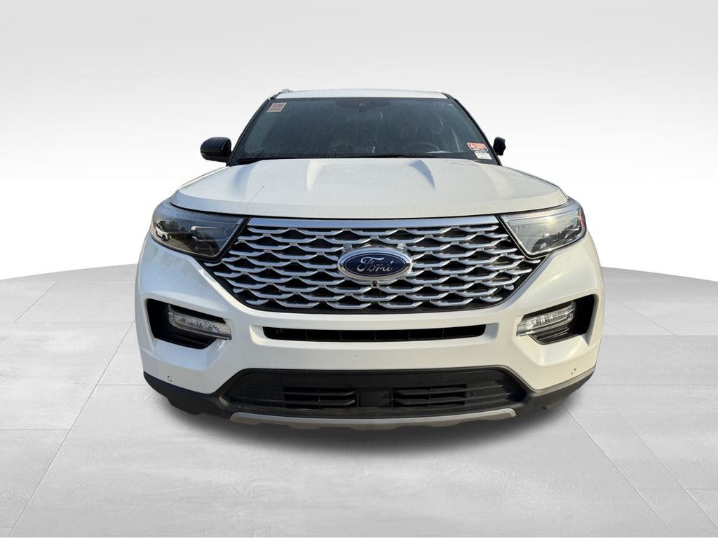 2022 Ford Explorer Platinum photo 3