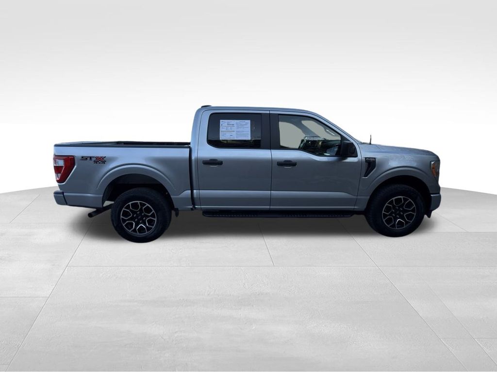 2022 Ford F-150 XL photo 3