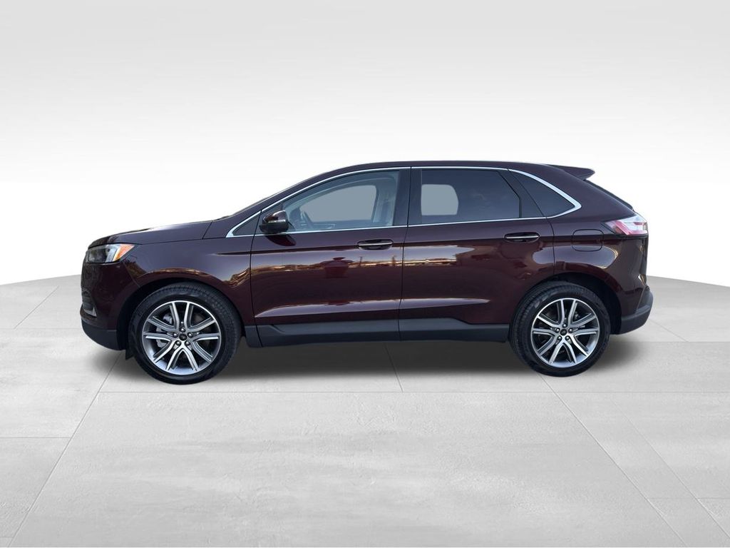 2024 Ford Edge Titanium photo 3