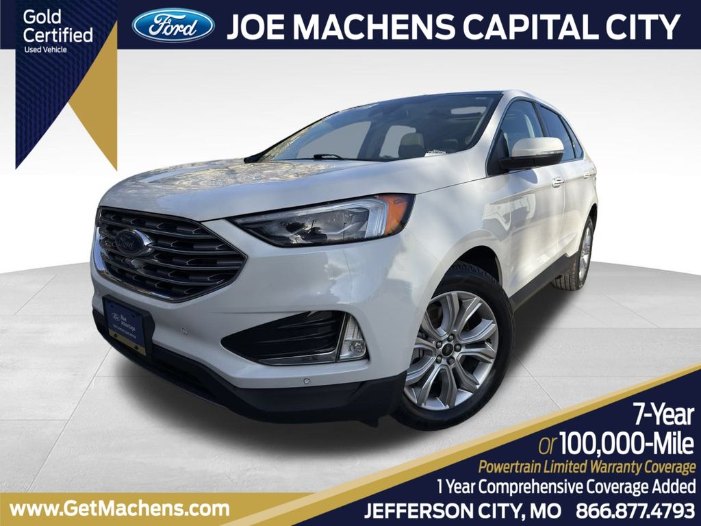 2023 Ford Edge Titanium photo 2