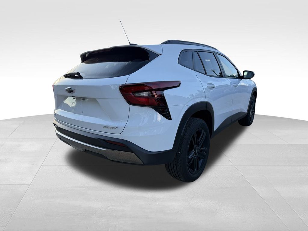 2025 Chevrolet Trax ACTIV photo 3