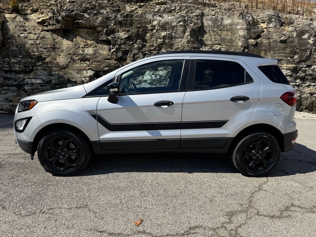 2022 Ford EcoSport SES photo 3