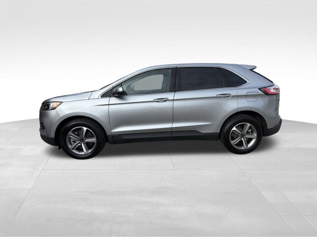 2024 Ford Edge SEL photo 3