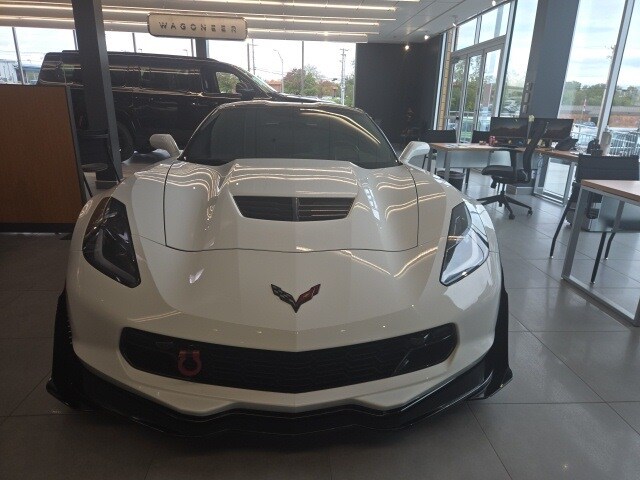 2016 Chevrolet Corvette Z06 2LZ photo 2