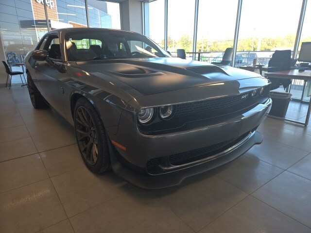 2016 Dodge Challenger SRT8 Hellcat photo 2