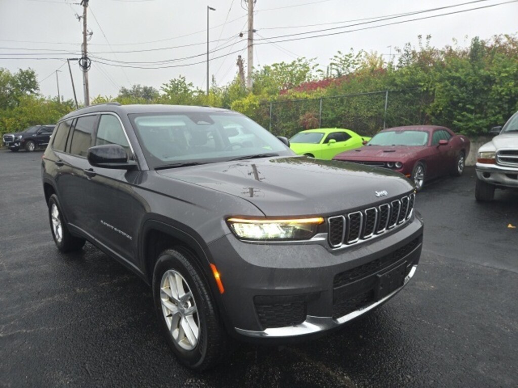 Used 2023 Jeep Grand Cherokee L Laredo SUV