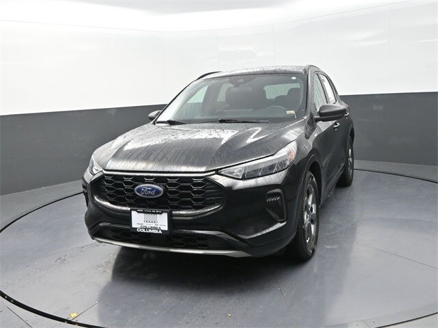 2023 Ford Escape ST-Line photo 3