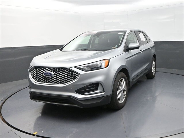 2024 Ford Edge SEL photo 3