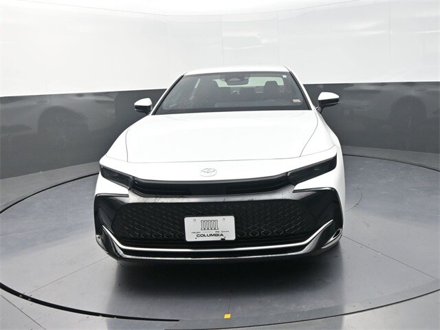 2024 Toyota Crown XLE photo 2