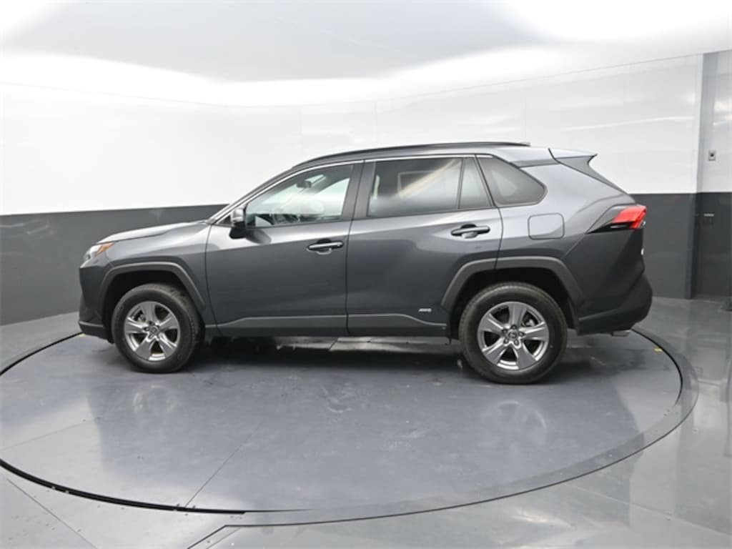 Used 2025 Toyota RAV4 Hybrid XLE SUV