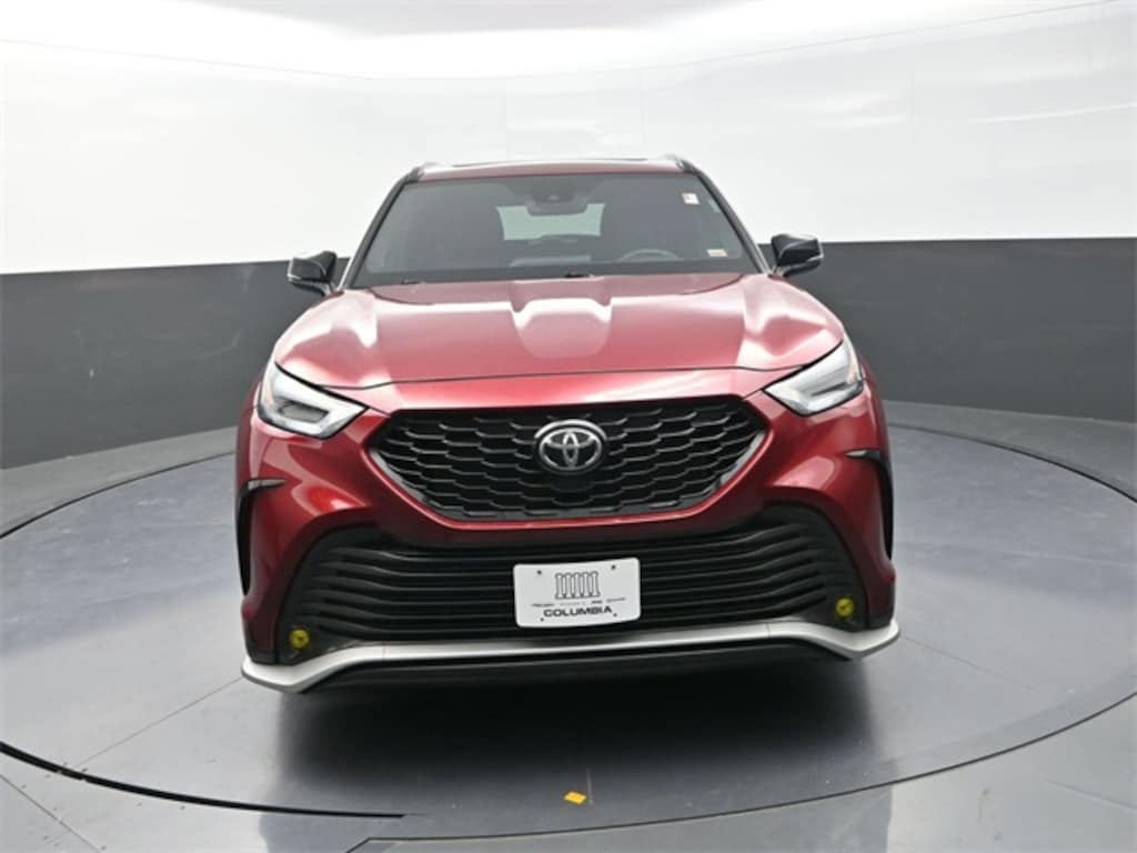 Used 2022 Toyota Highlander XSE SUV