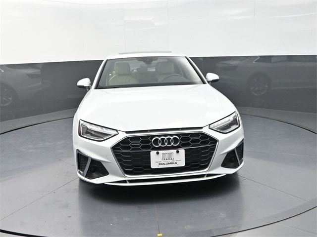2023 Audi A4 45 S line Premium Plus Quattro photo 2